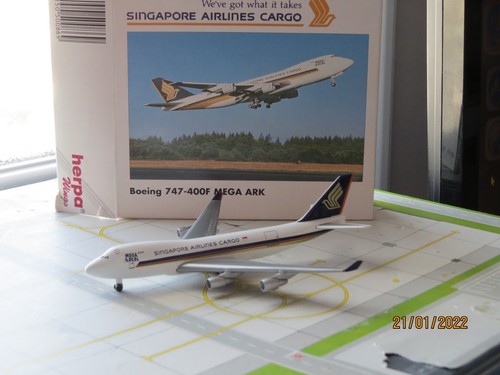 Herpa 500 scale singapore - herpa,