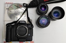 Digitalkamera Sigma SD9 mit drei Objektiven