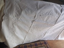 Große schöne weiße