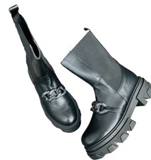 MEGA  SALE  50 € CATWALK