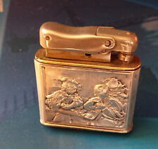 Benzin-Feuerzeug, Reibrad, Jbelo MONOPOL, Relief-Motiv 925er Silbermante (1952)