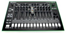 Roland TR-8 AIRA Drum Synthesizer + Fast Neuwertig + 1,5Jahre Garantie
