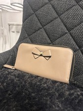 Elegante beige Damen