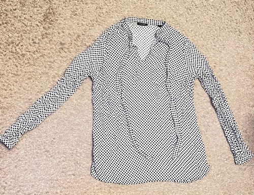 Weiße bluse mit schwarz - weiße,