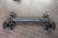 Hinterachse / Achsträger