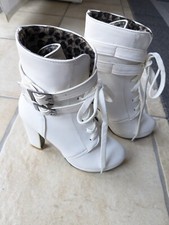 Tolle Boots/Stiefel/Stiefeletten weiß Gr.37
