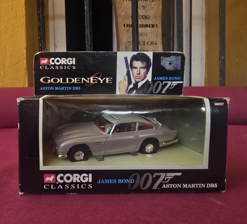Corgi classics james - corgi,