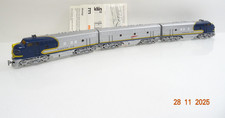 Märklin H0 3362 US Diesellok GM EMD f 7 Santa Fe Atchinson etc. in OVP JL4761