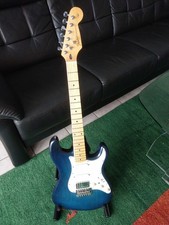 E-Gitarre Stratocaster ® HSS vom Gitarrenbauer mit vielen original Fender Teilen