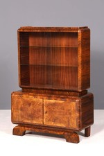 Edle Art Deco Vitrine Nussbaum