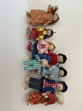 Selecta Puppenhaus Familie, 8-köpfig