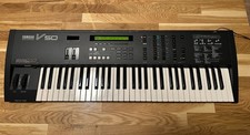 Yamaha V50 FM Synthesizer mit neuer Batterie, inkl. YAMAHA MCD64 Memory Card 