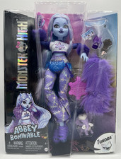 Monster High ABBEY BOMINABLE | TUNDRA | Puppe mit Accessoires & Haustier | 4+