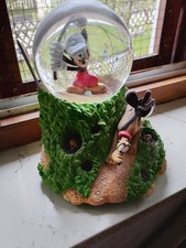 schneekugel disney