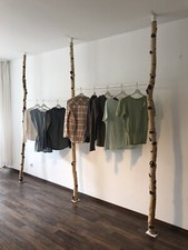 originelle Kleiderstange aus Birke, sehr guter Zustand, 245 cm hoch, 277cm breit