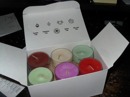 Partylite different scented - different,
