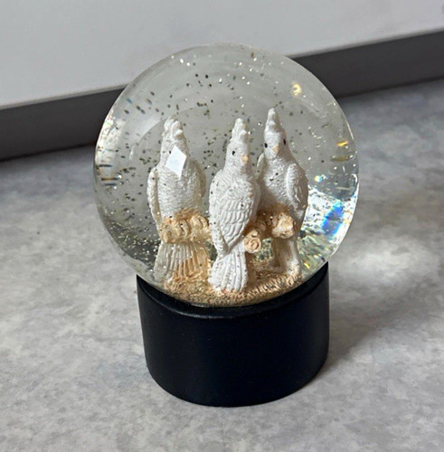 Kik schneekugel aus glas mit - schneekugel,