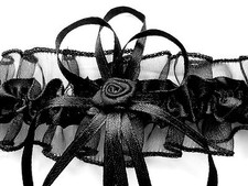 XXL Braut Strumpfband schwarz mit Röschen und Schleifchen Hochzeit Gothic Neu 