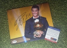 CRISTIANO RONALDO SIGNED PHOTO