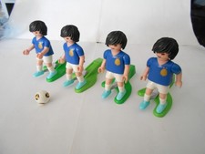 PLAYMOBIL 4 Fußballspieler mit Kickfunktion. Sonderedition WM 2018. Trikot blau