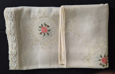  TISCHDECKE / GESTICKT /