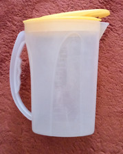 Saftkanne, Kühlschrankkrug,  Rotho, mit gelbem Deckel, 2 L