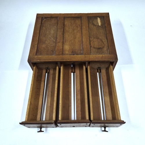 Antiker holzschrank mit - antiker,