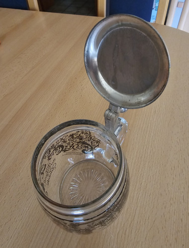 Glas bierkrug mit zinndeckel - mit,