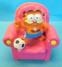 Schreibtisch-Set GARFIELD als Fußballspieler AUF PINK SESSEL Bully Bullyland