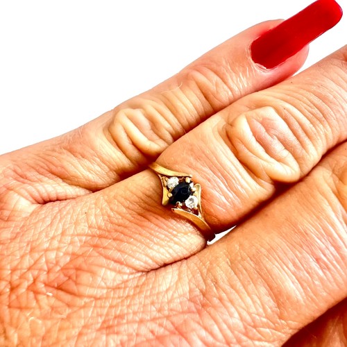 Saphir zirkonia ring 9 kt - &,