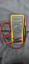 Fluke 175 True RMS Multimeter