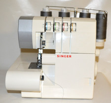 Overlock Singer 14SH754 Nähmaschine 2/3/4 Faden + Tragetasche + 15x Overlockgarn