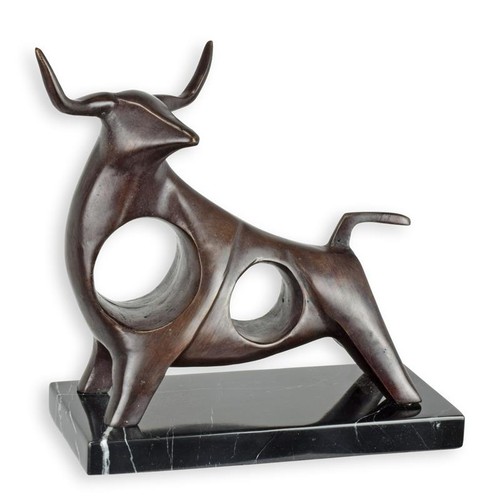 Moderne bronzefigur stier - bronzefigur,