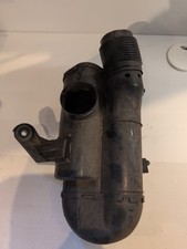 Audi 80 2,0L 66KW B4/8C Geräuschdämpfer Luftfilterkasten 026129951 09.1991-1995