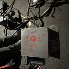 MERCEDES BENZ AHK Steuergerät Modul Anschluss gerät Anhänger 52041502