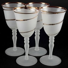 ? 4 Weingläser 18,4 cm Glas weiß gefrostet Gold Spirale Goldrand Second Hand ?