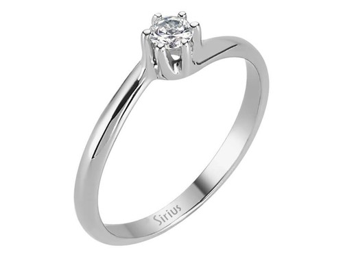 Solitaire diamond ring