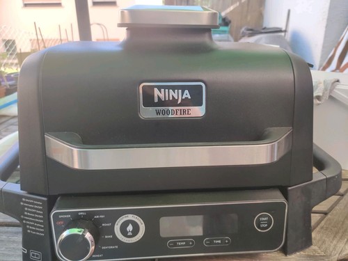 Ninja woodfire outdoor smoker - ninja,