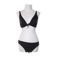 Studio La Perla, Bikini