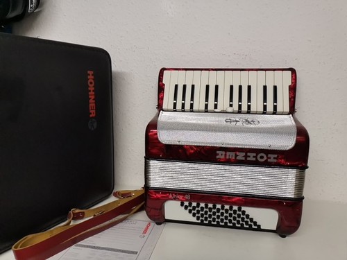 Neuwertiges akkordeon hohner - neuwertiges,