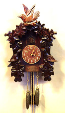 Ältere, große Schwarzwald-Kuckucksuhr....  -D-