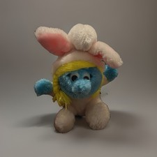 Schlumpfine im Hasenkostüm