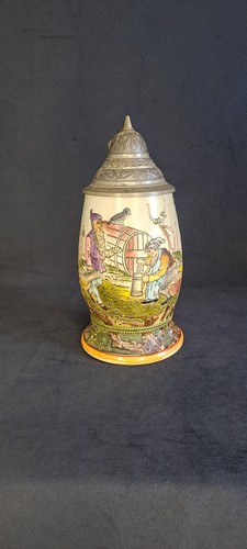 Alter bierkrug mit zinndeckel - bierkrug,