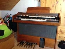 Elektrische Heimorgel Marke Farfisa, funktionstüchtig, mit Hocker, guter Zustand