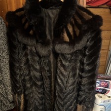 Hochwertigen Damen-Pelzmantel