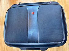 Business Trolley (Patriot) von Wenger - ideal für Geschäftsreisen und Kurztrips