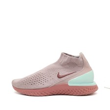 Nike Damen Epic Phantom React