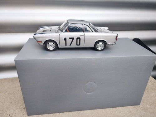 Autoart bmw 700 rennsport - autoart,