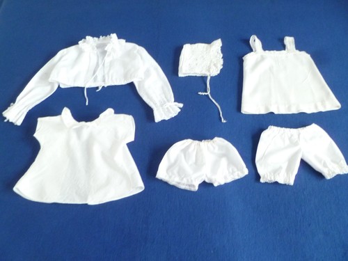 Puppenkleidung alt antik