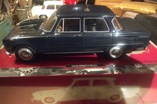 Alfa Romeo Giulia 1300 von 1966 ,  Minichamps in 1/18 , Limitiert auf 504 Stück.